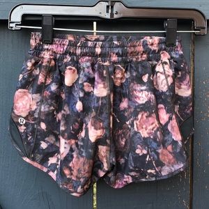 Lulu lemon hotty hot shorts